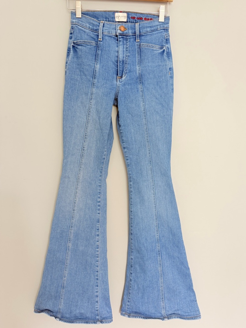 Alice + Olivia "Beautiful Seamed HR" Heart + Soul Lighter Wash Bell Bottom Jean